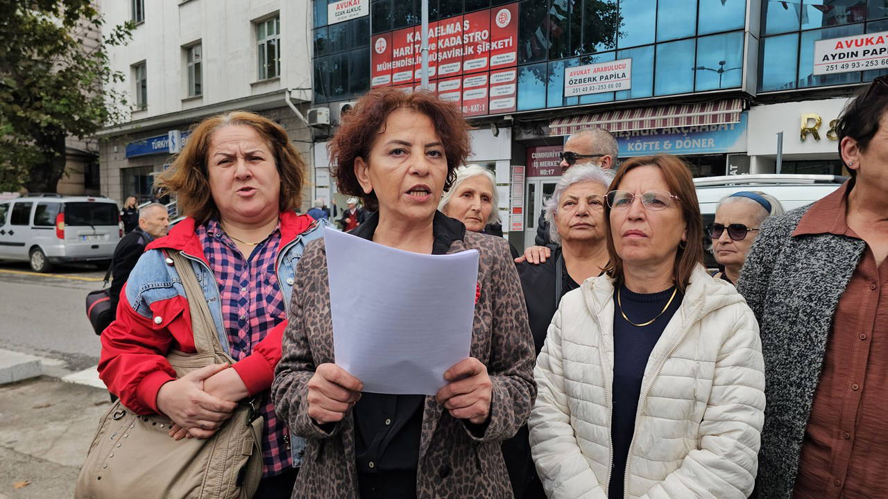 zonguldak chp merkez ilce kadin kollari yoneticisi ve uyesi 10 kadin gorevlerinden istifa etti xHRNqBxE.jpg